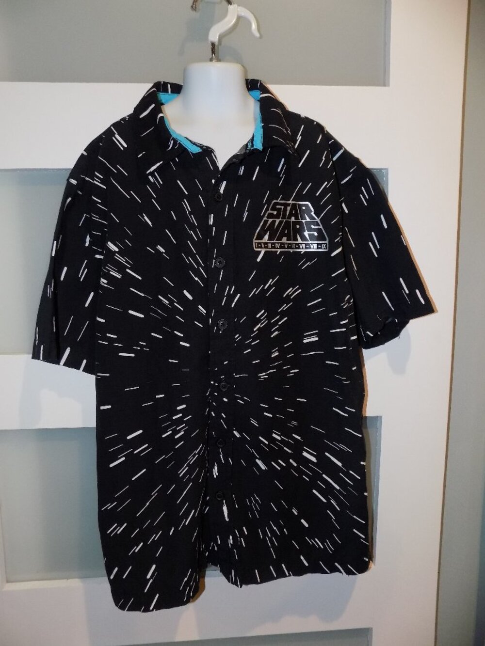 Disney Star Wars Hyper Space Black/White SS Button Down Shirt Size S Men's